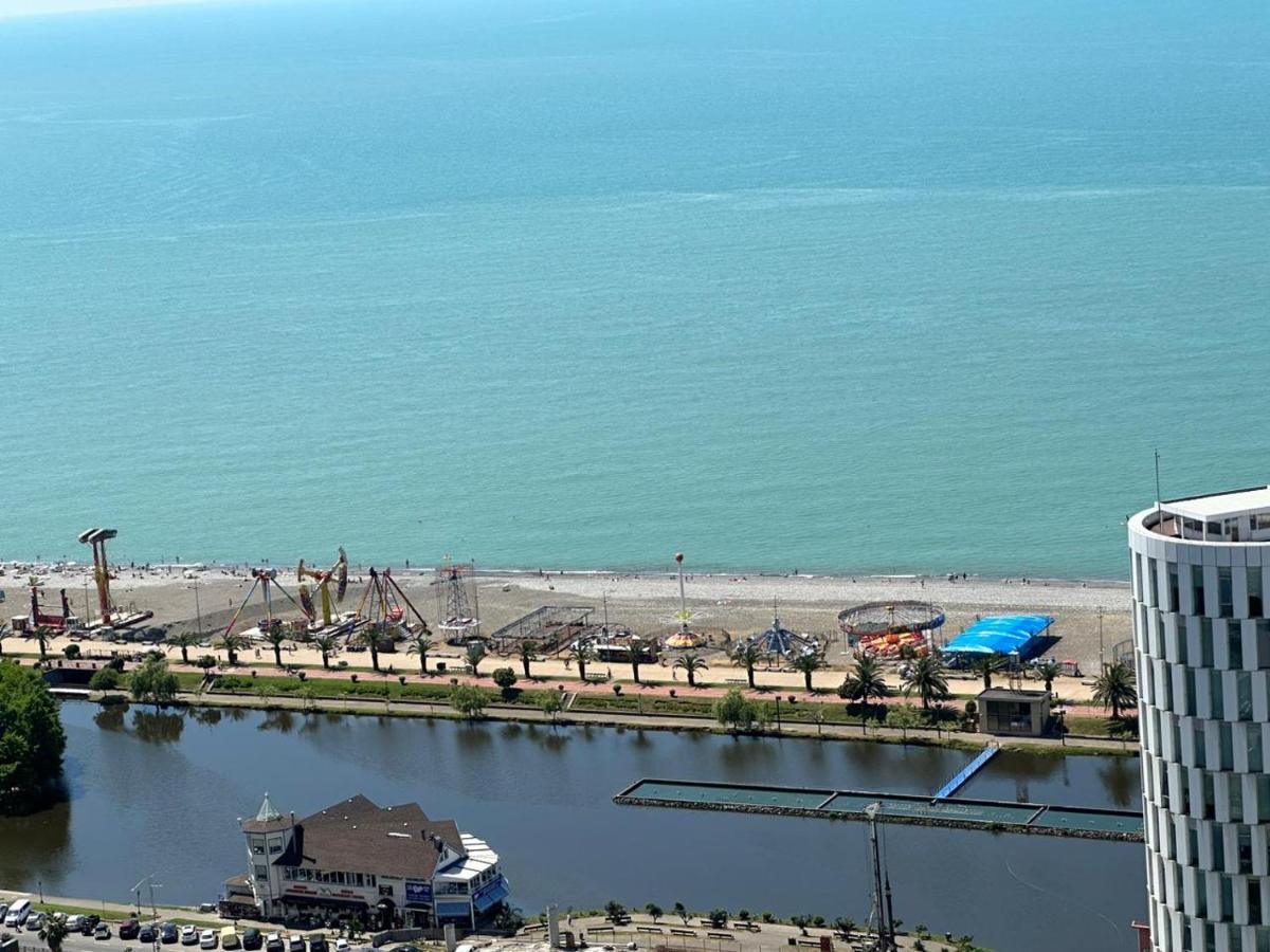 Moonlight Apart-Hotel Batumi Eksteriør billede