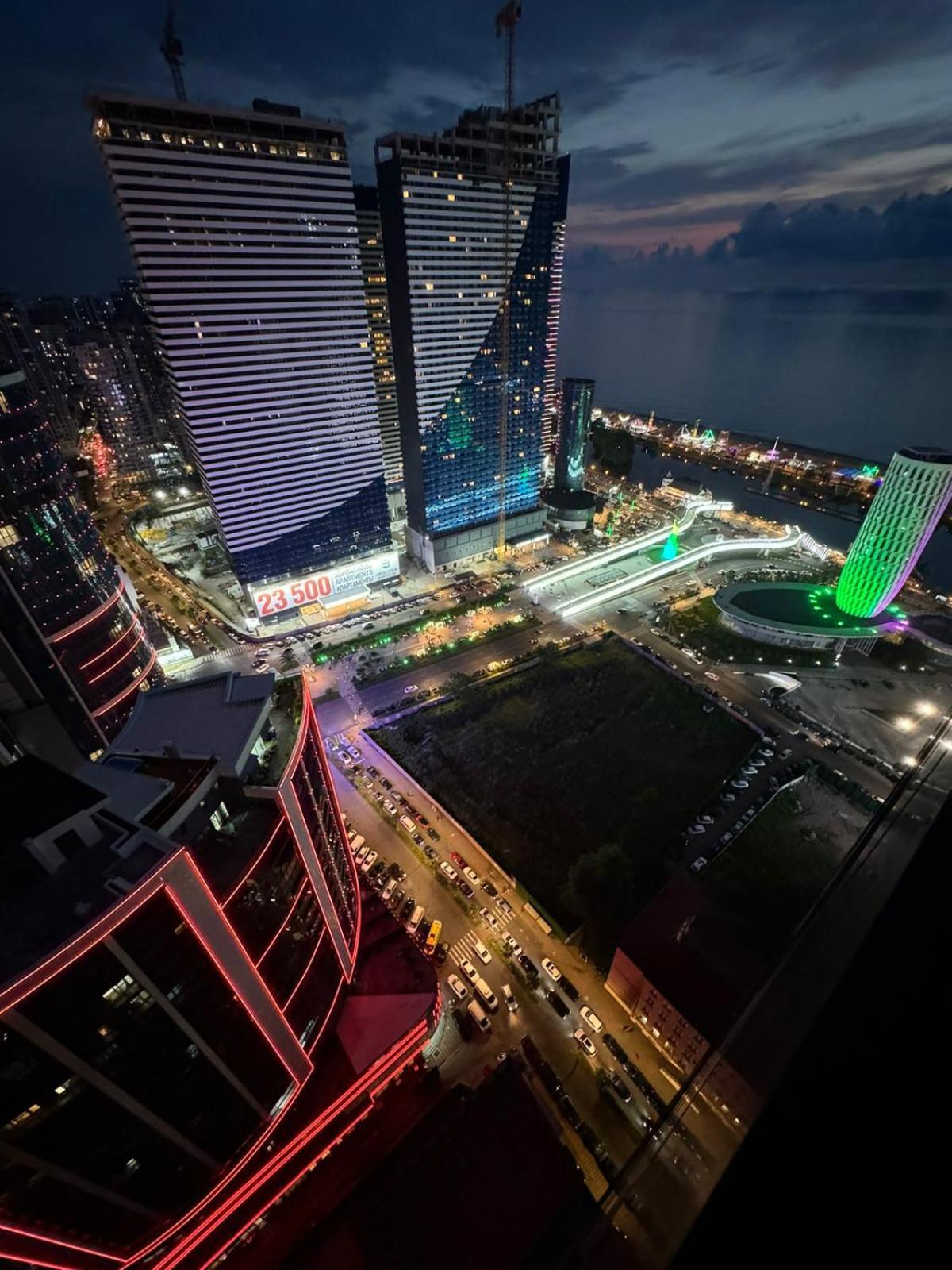 Moonlight Apart-Hotel Batumi Eksteriør billede